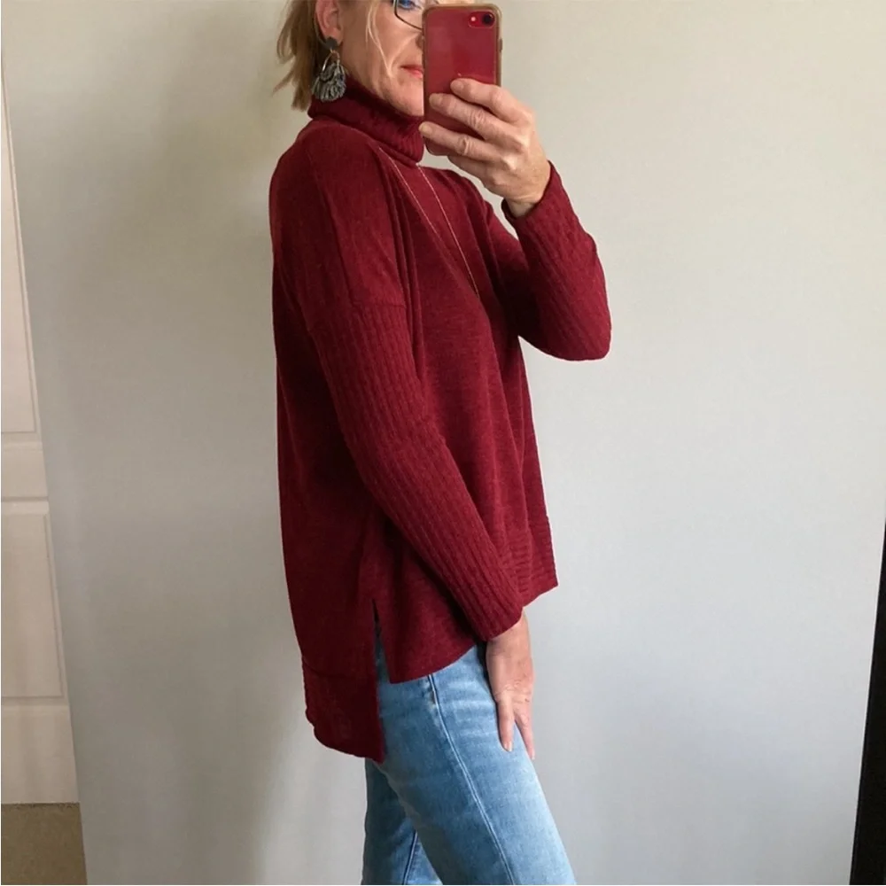 Burgundy Color Long Sleeve Turtleneck Sweater - Picture 4 of 9